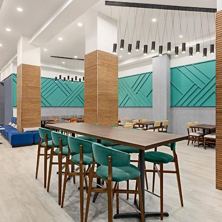 Holiday Inn Lic - Laguardia West, An Ihg Hotel New York Exterior photo
