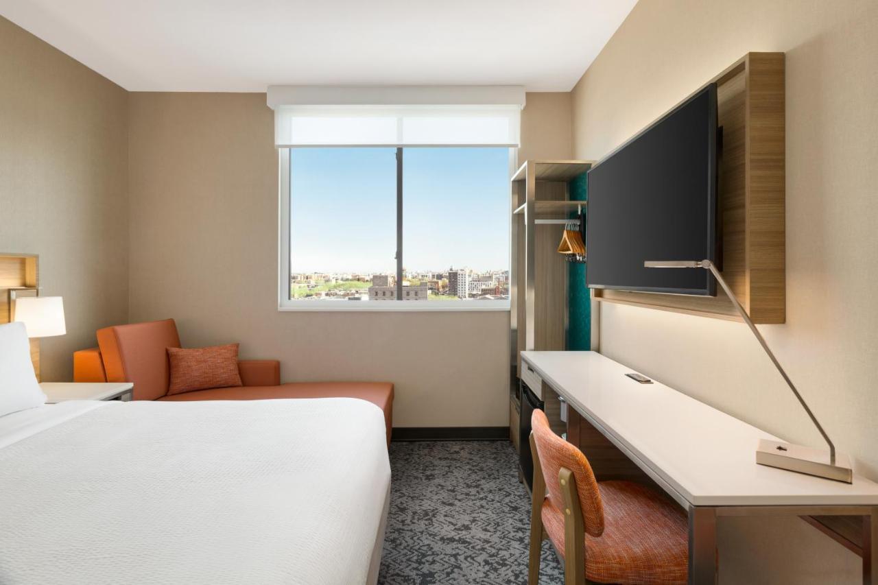 Holiday Inn Lic - Laguardia West, An Ihg Hotel New York Exterior photo